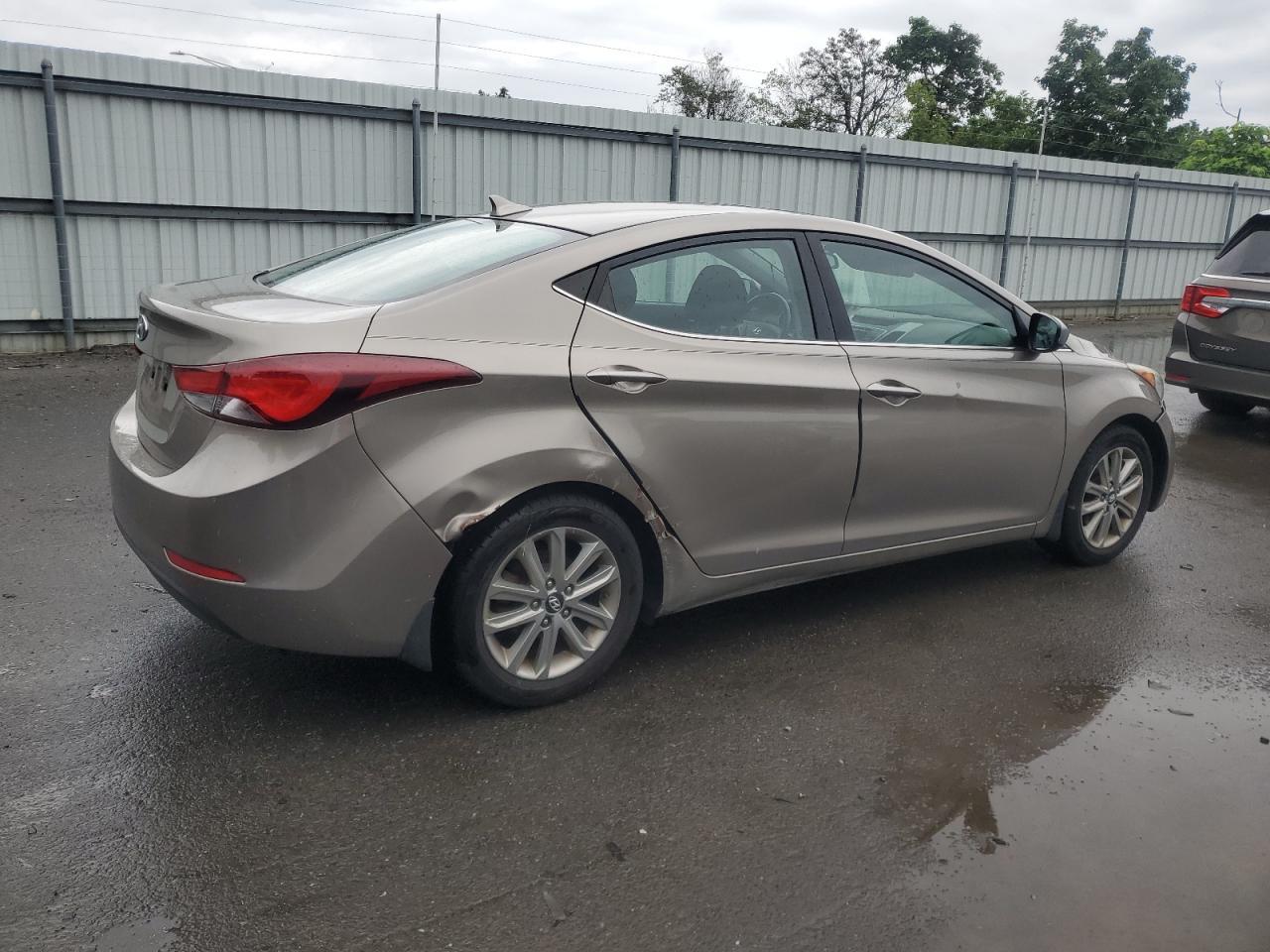 2015 Hyundai Elantra Se - Image 3