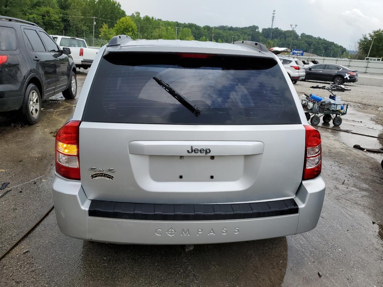 2007 Jeep Compass - Фото 6