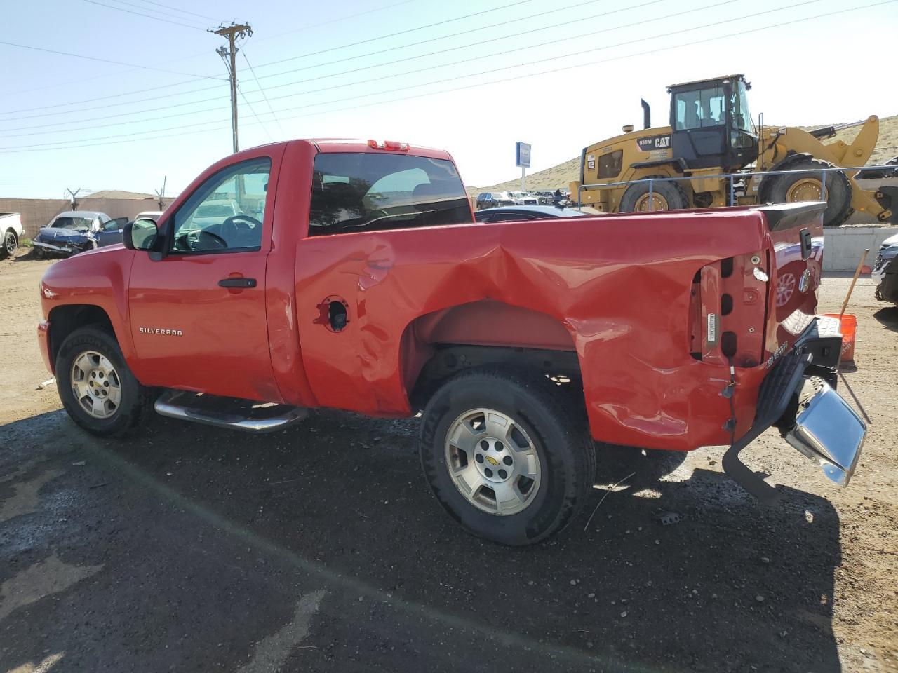 2011 Chevrolet Silverado C1500 - Фото 2
