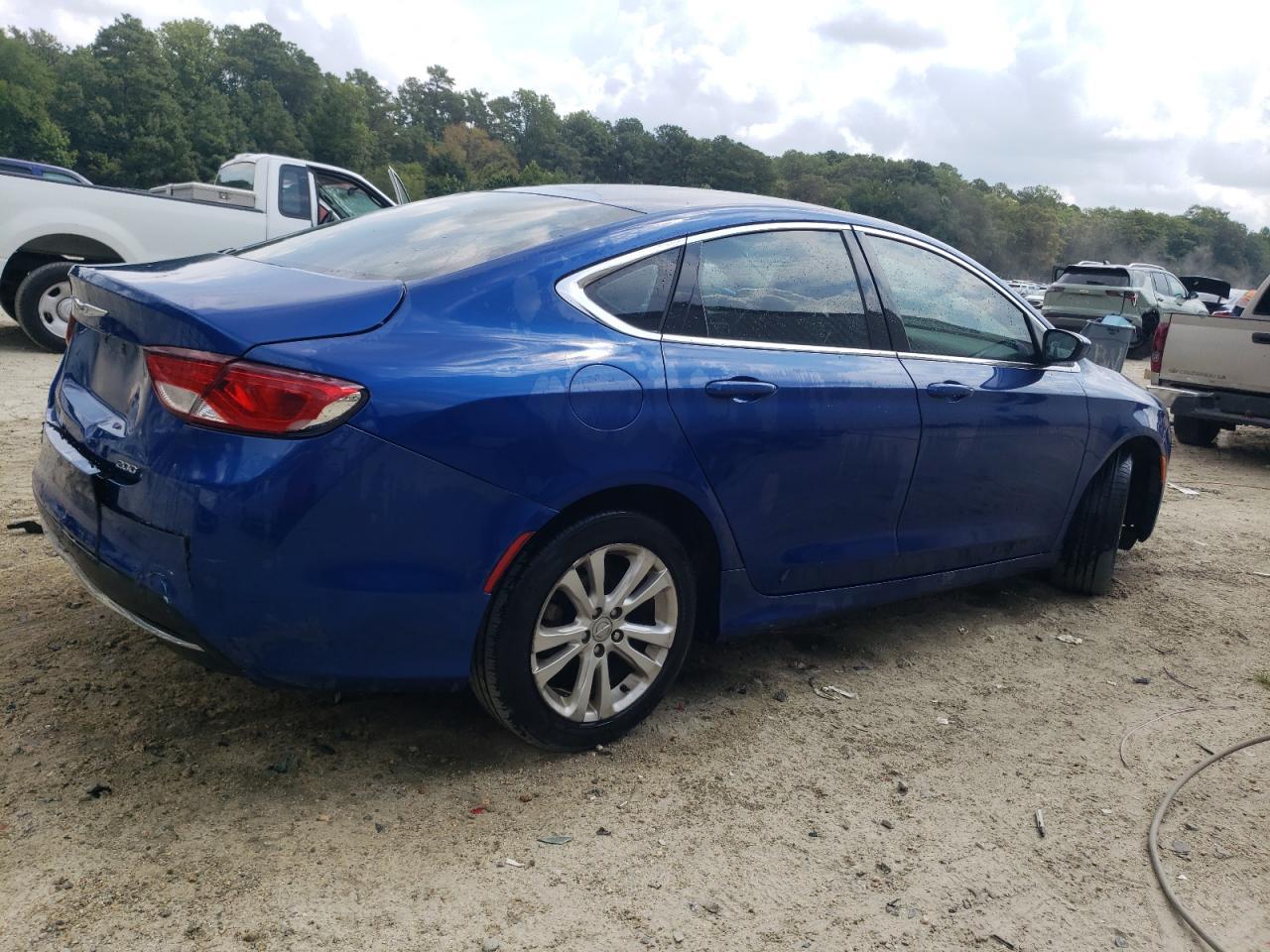 2015 Chrysler 200 Limited - Фото 3