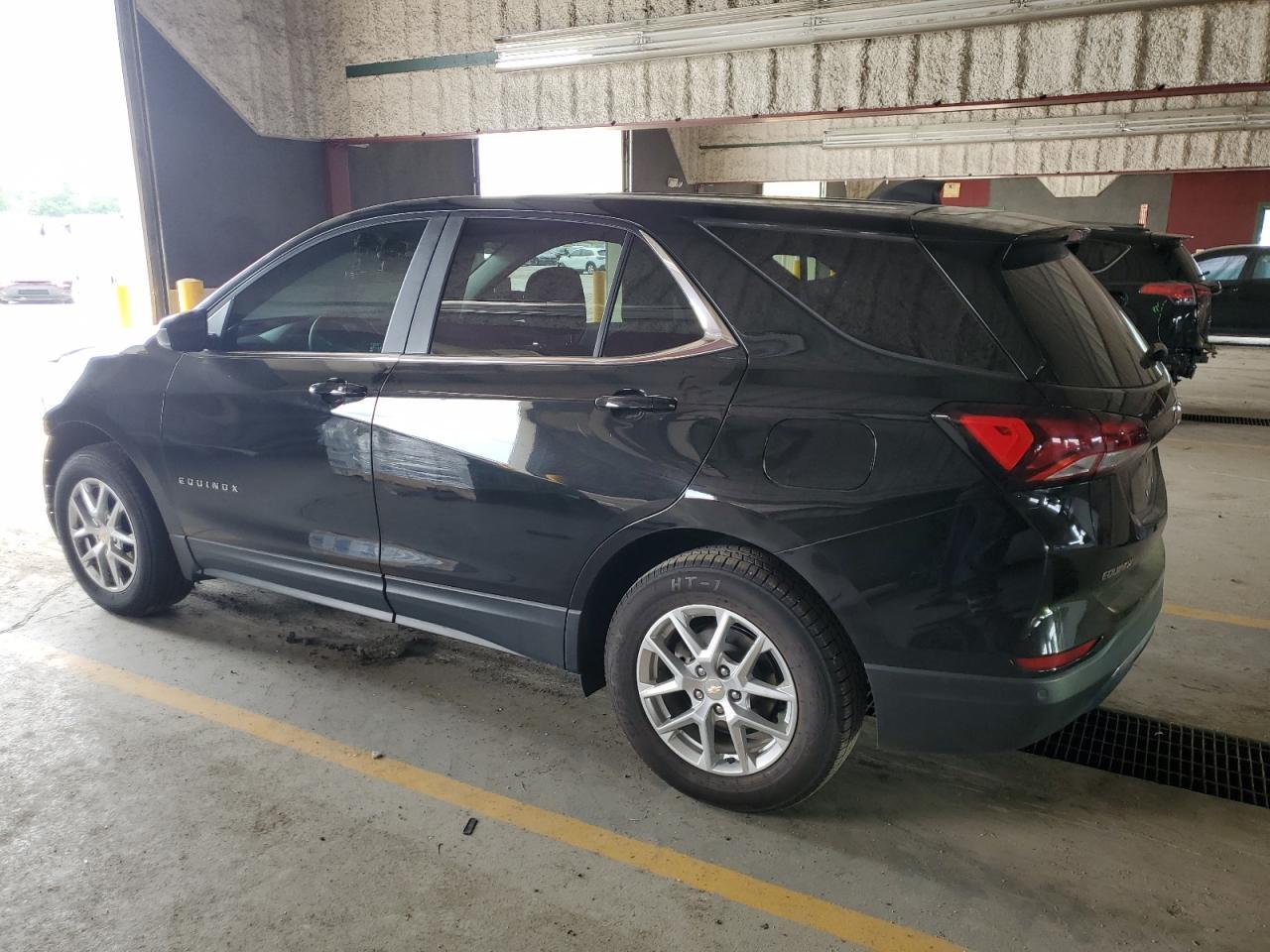 2024 Chevrolet Equinox Lt - Image 2