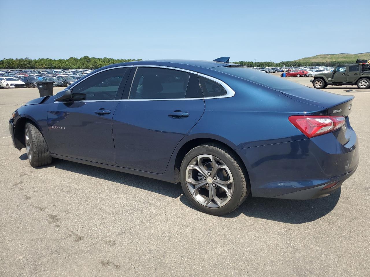 2022 Chevrolet Malibu Lt - Image 2
