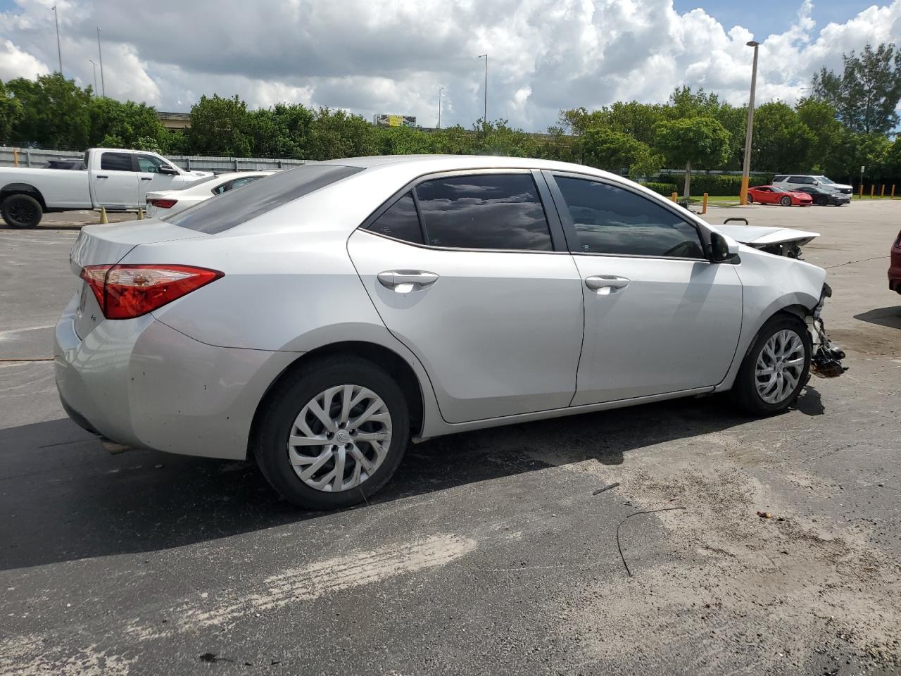 2018 Toyota Corolla L - Фото 3
