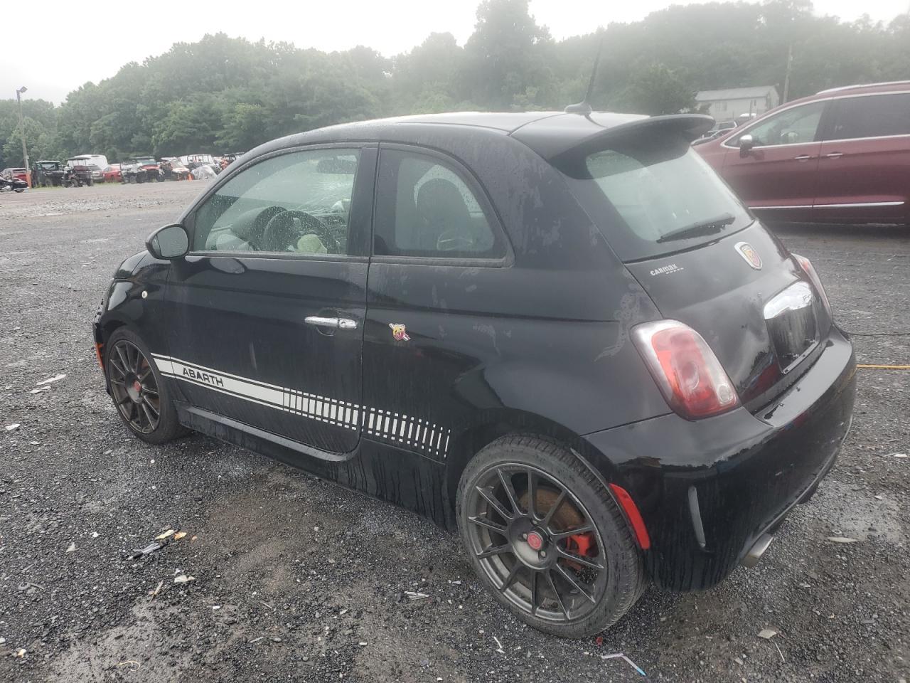 2015 Fiat 500 Abarth - Фото 2