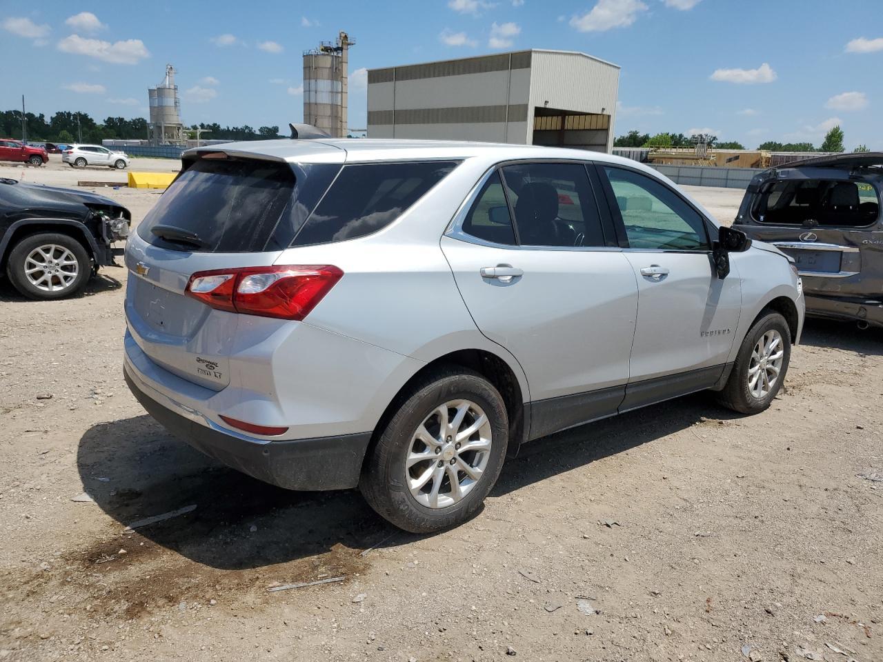 2020 Chevrolet Equinox Lt - Фото 3