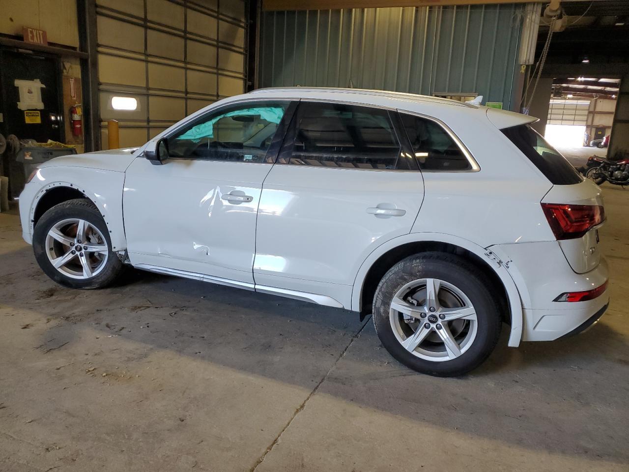 2022 Audi Q5 Premium 40 - Фото 2