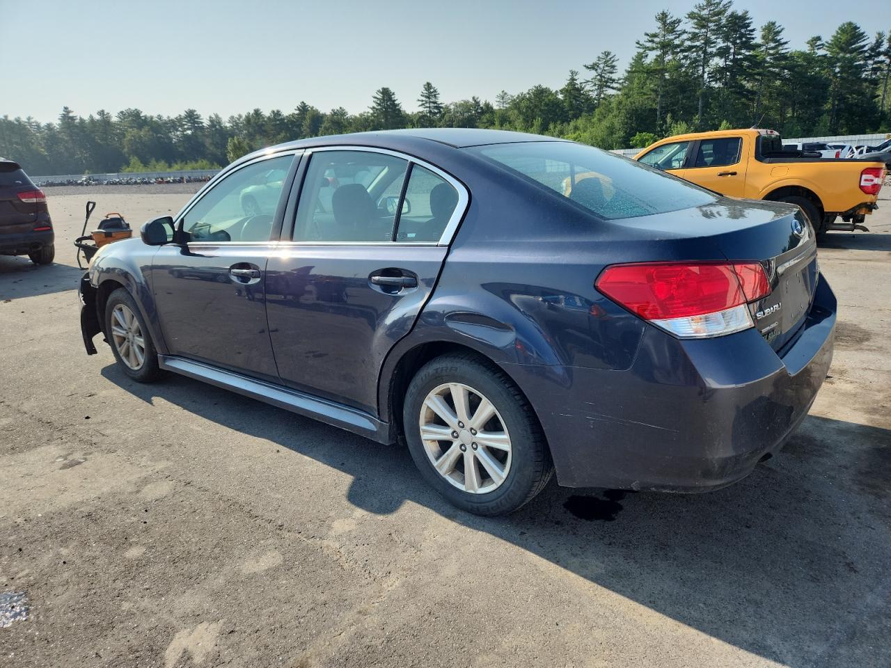 2011 Subaru Legacy 2.5I Premium - Image 2