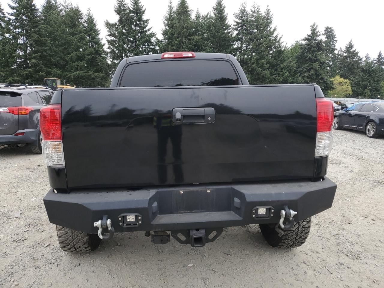2010 Toyota Tundra Crewmax Limited - Image 6