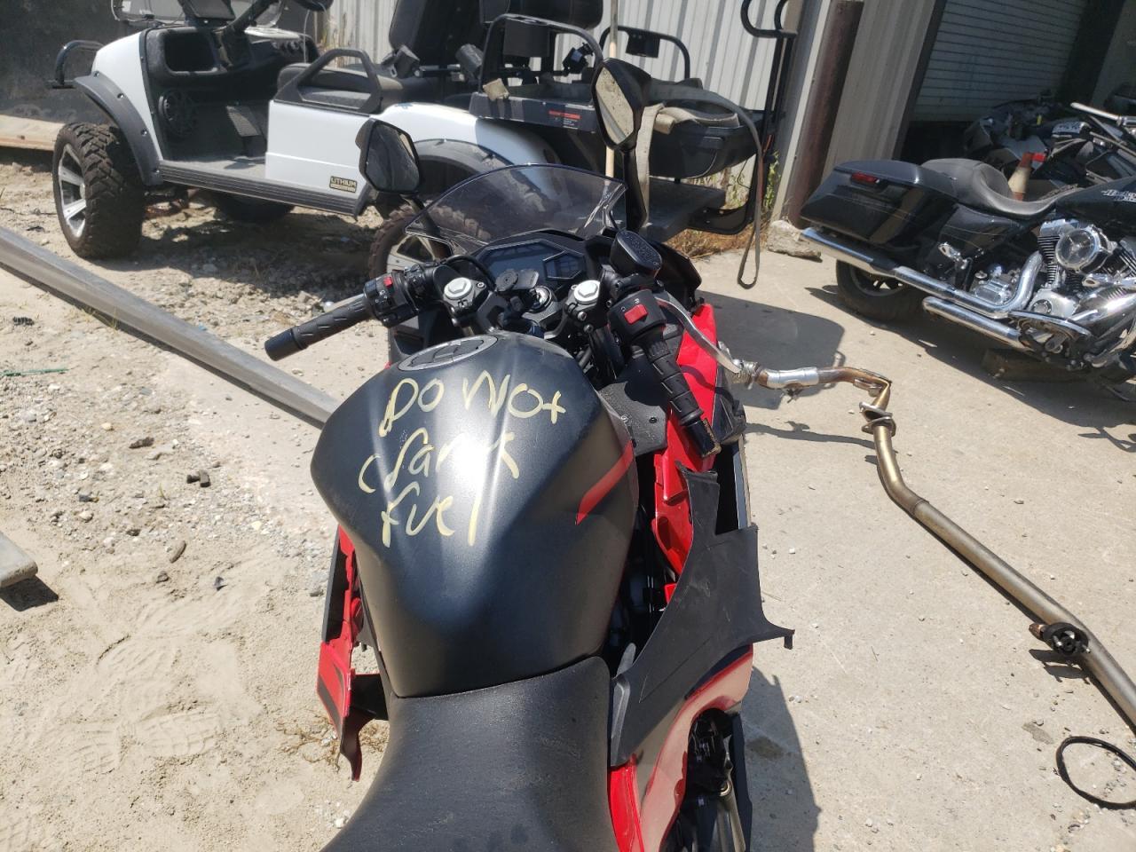 2025 Kawasaki Ex500 - Image 6