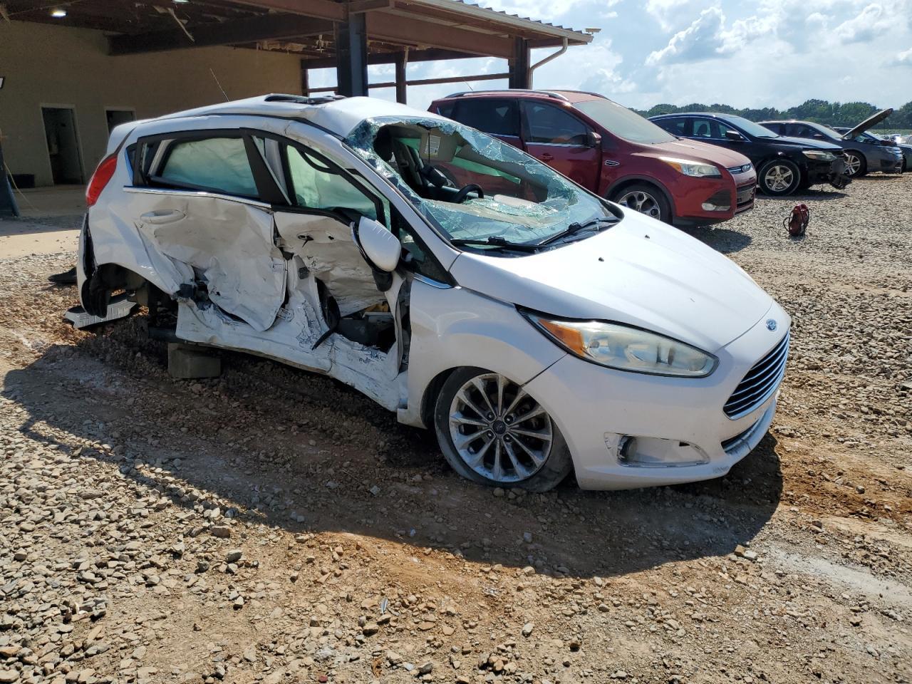 2017 Ford Fiesta Titanium - Фото 4