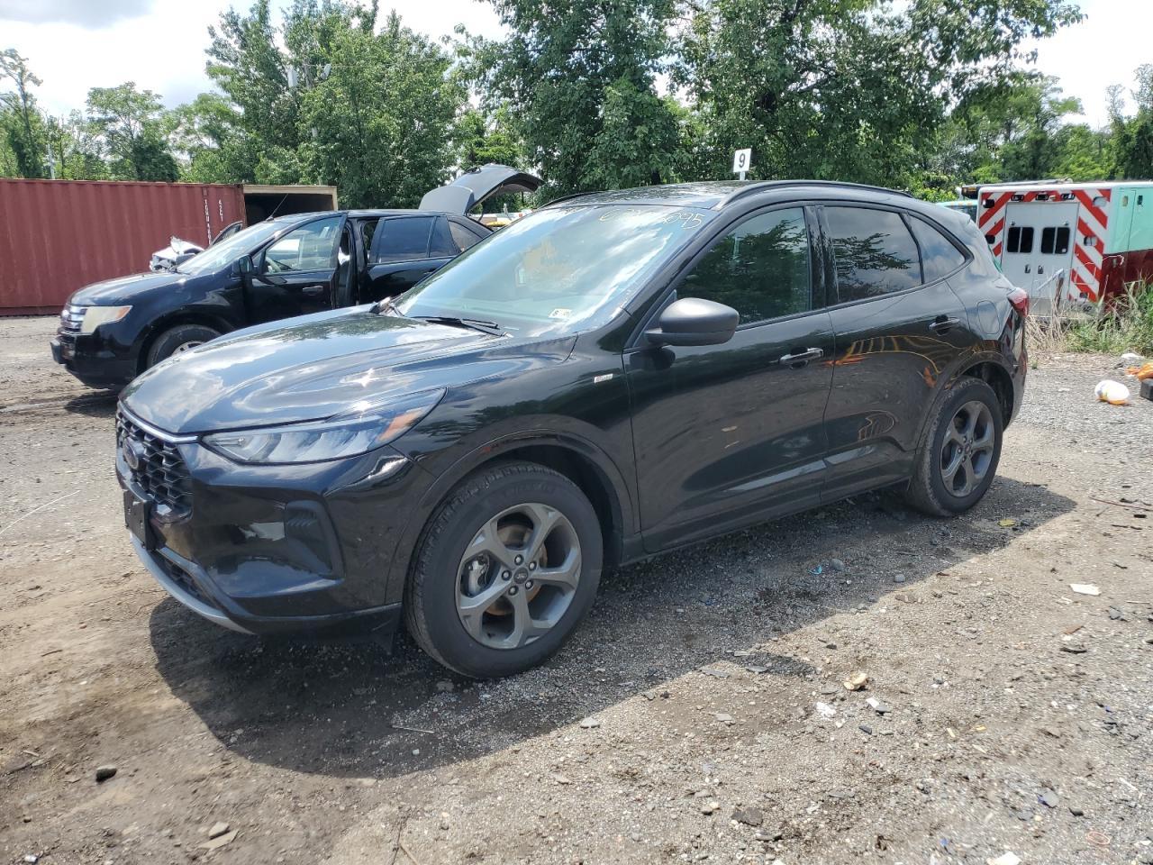 2024 Ford Escape St Line
