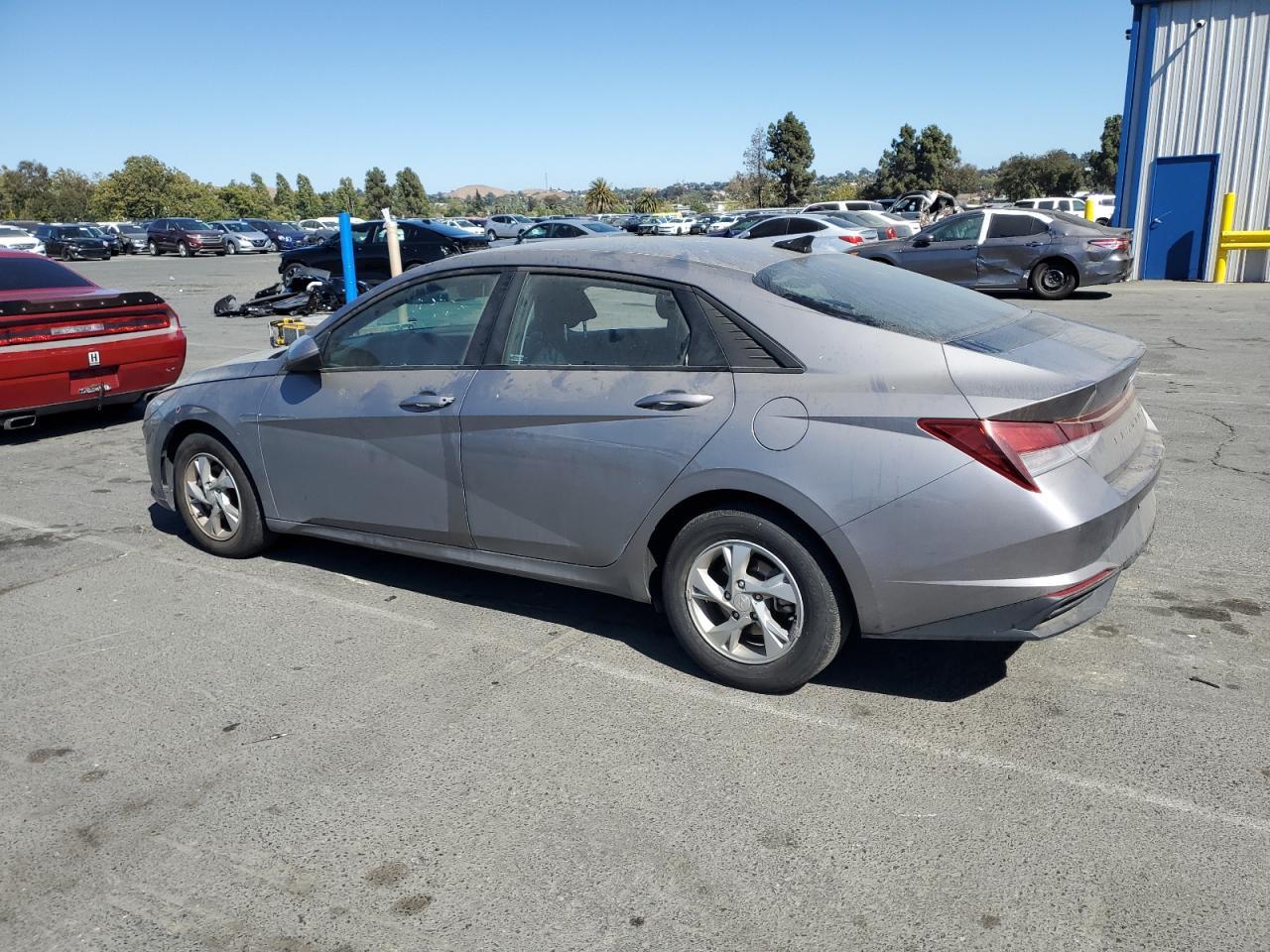 2023 Hyundai Elantra Se - Фото 2