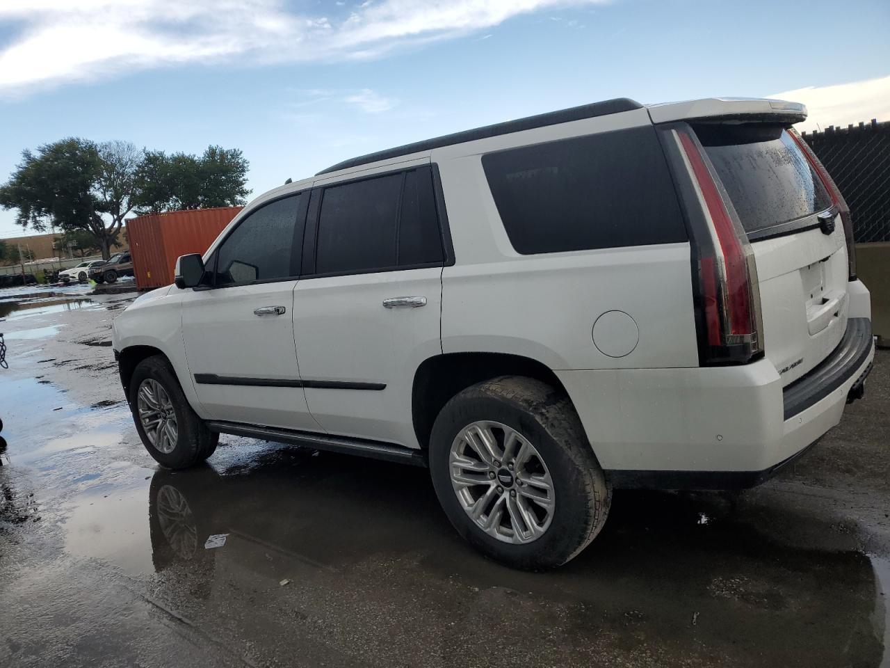 2019 Cadillac Escalade Premium Luxury - Фото 2