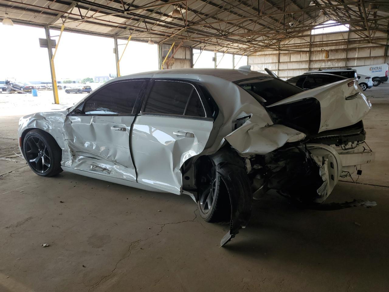 2023 Chrysler 300 Touring - Image 2