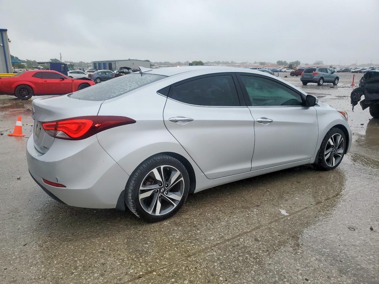 2015 Hyundai Elantra Se - Image 3