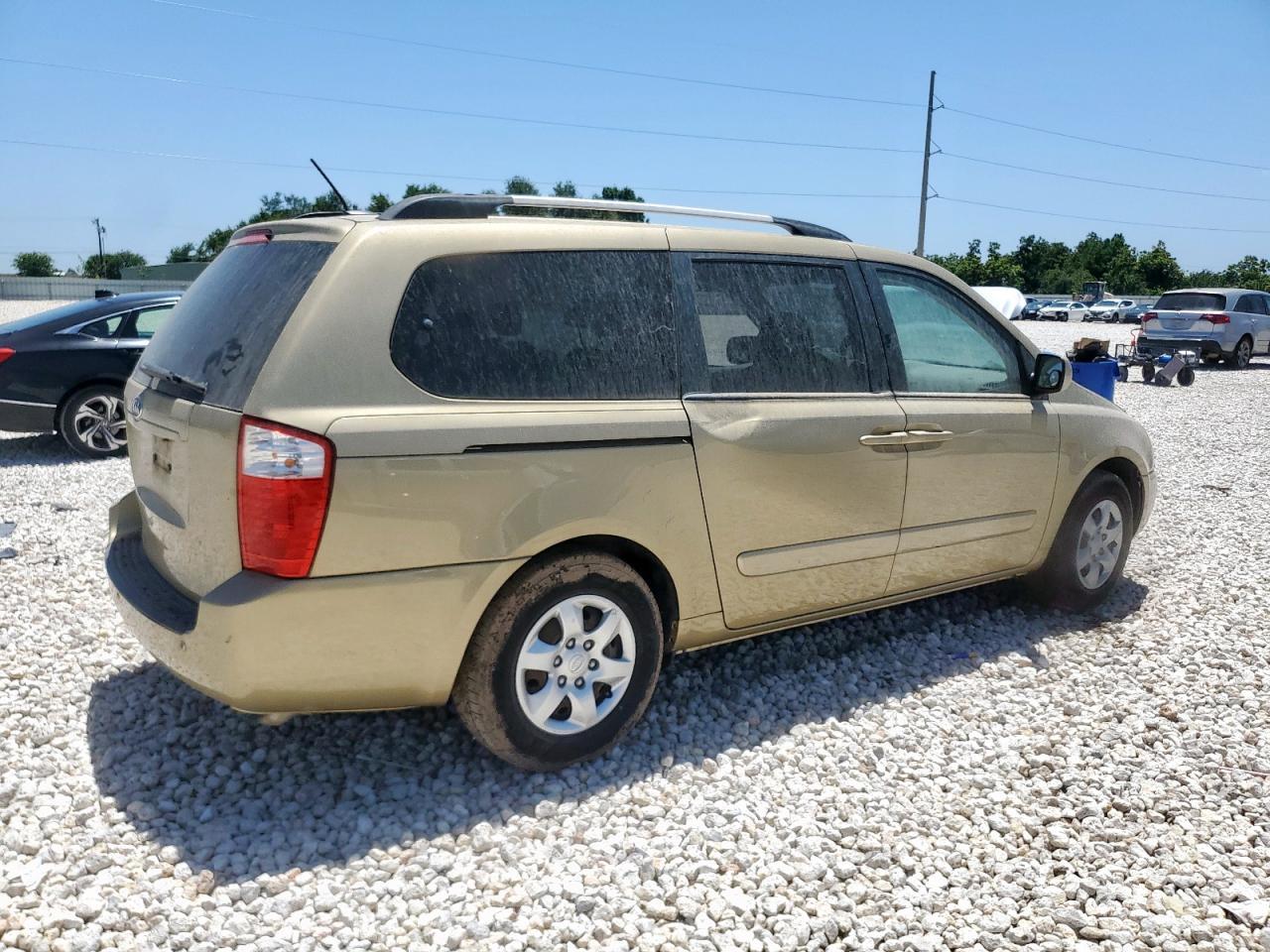 2010 Kia Sedona Lx - Image 3