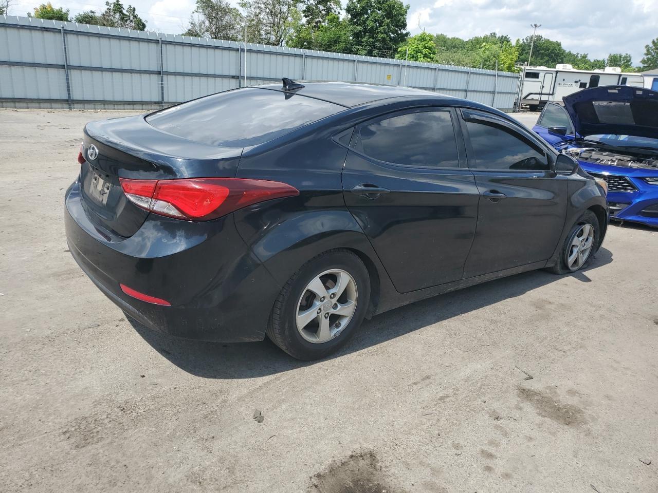 2014 Hyundai Elantra Se - Фото 3