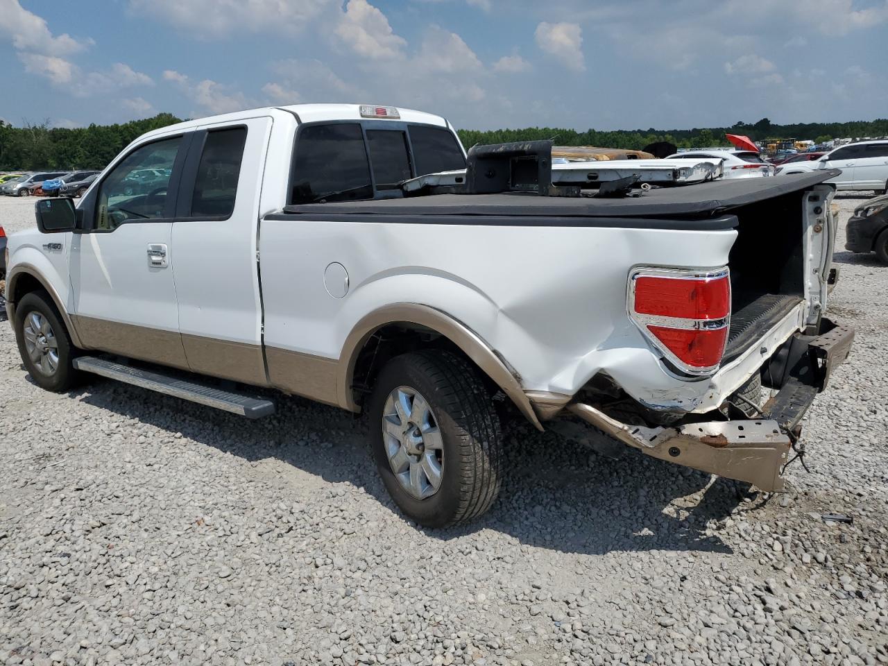 2013 Ford F150 Super Cab - Image 2