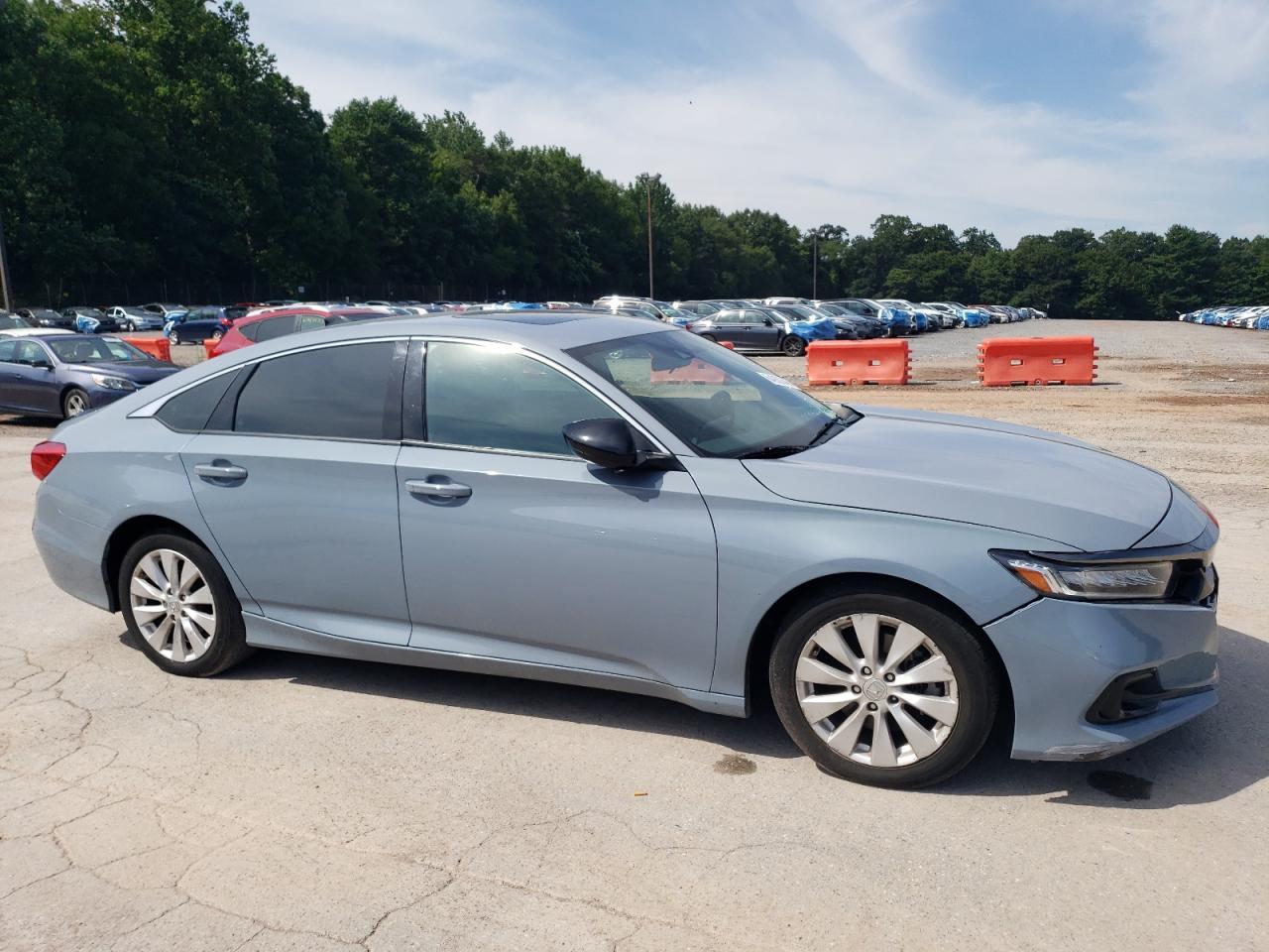 2022 Honda Accord Sport - Image 4