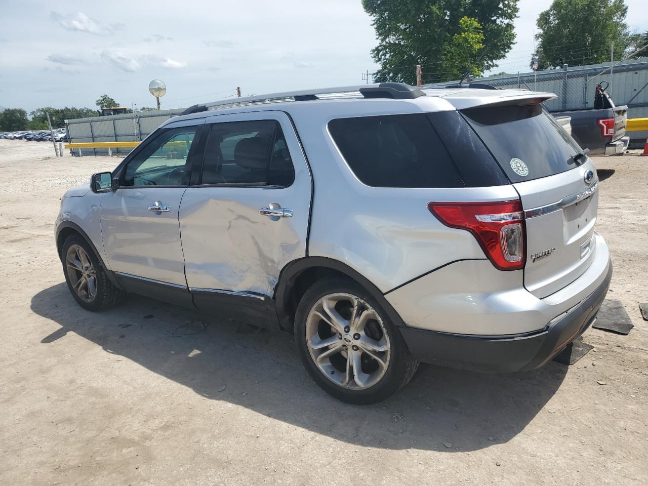 2013 Ford Explorer Limited - Image 2