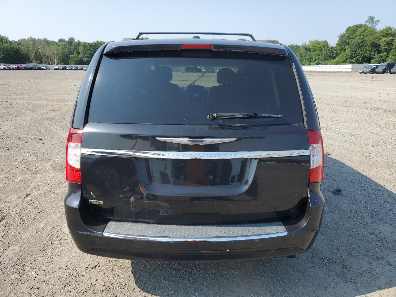 2014 Chrysler Town & Country Touring - Фото 6