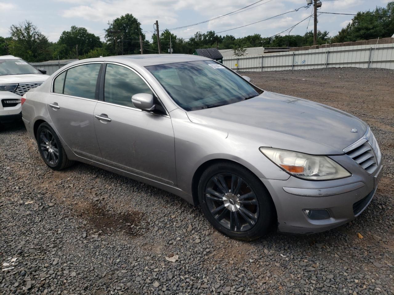 2010 Hyundai Genesis - Фото 4