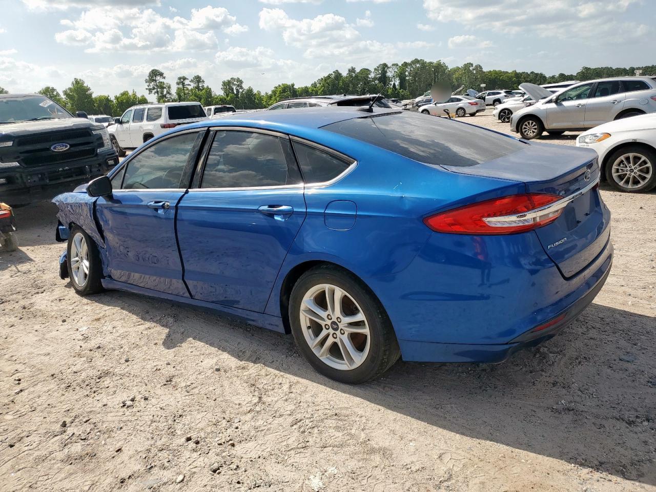 2018 Ford Fusion Se - Image 2