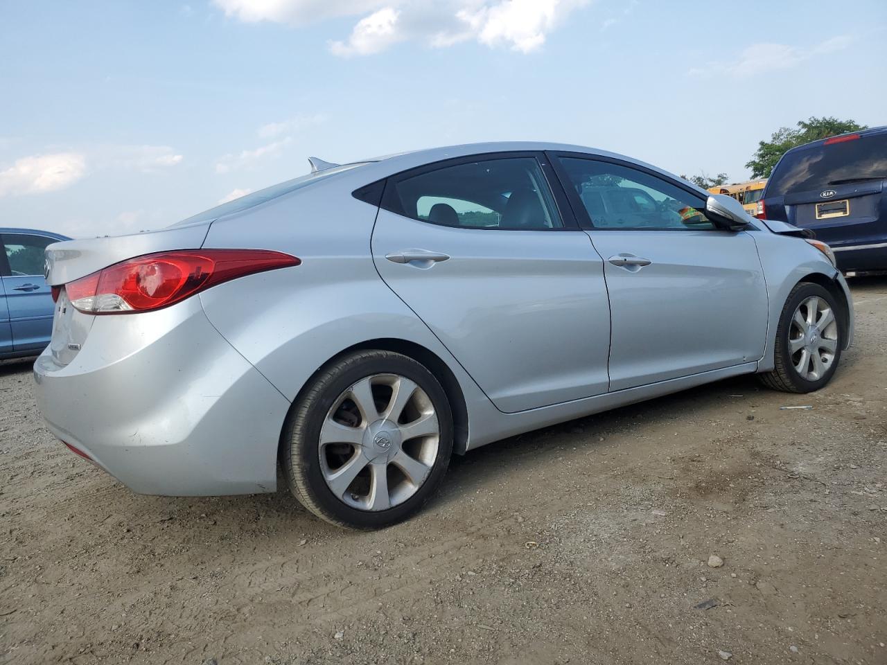 2013 Hyundai Elantra Gls - Фото 3