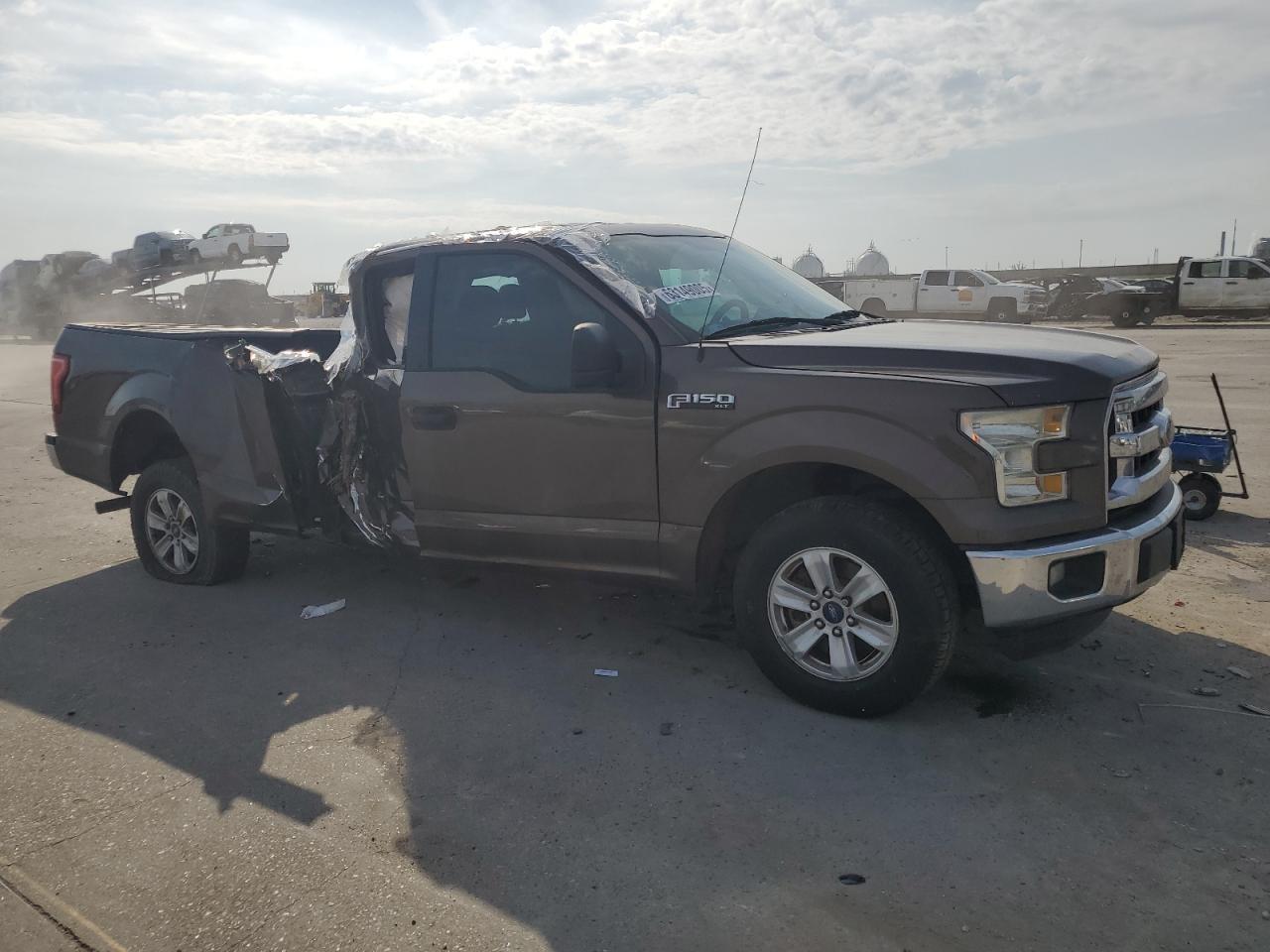 2016 Ford F150 Super Cab - Image 4