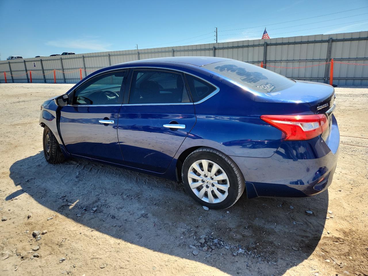 2016 Nissan Sentra S - Фото 2