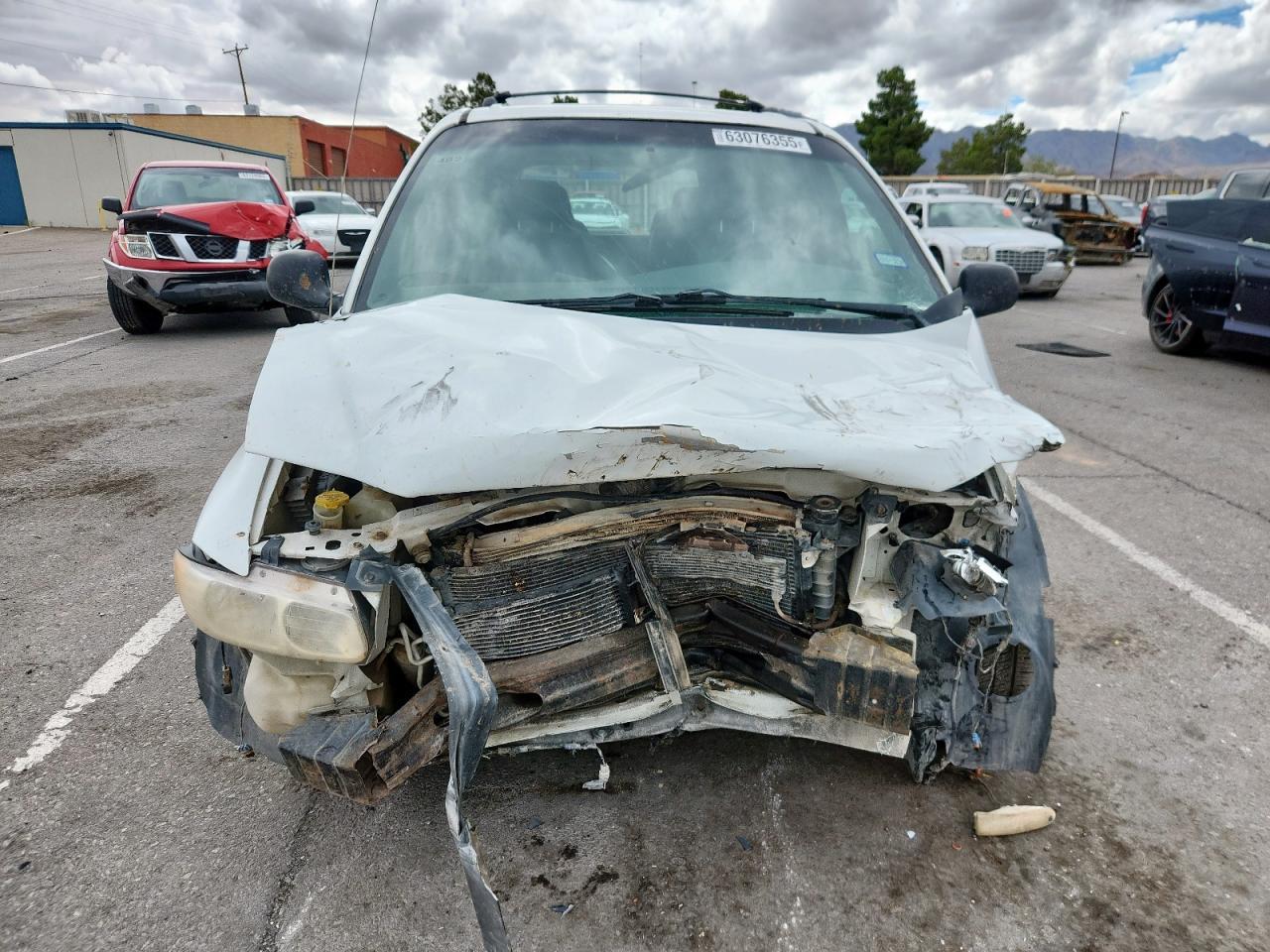 1999 Chrysler Town & Country Lx - Фото 5