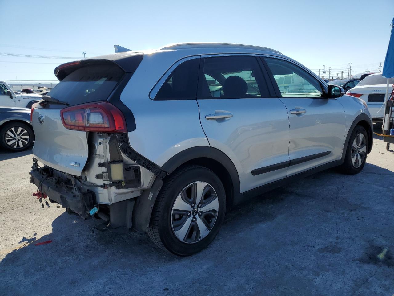 2017 Kia Niro Ex - Фото 3