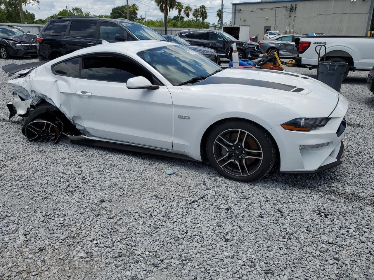 2021 Ford Mustang Gt - Фото 4