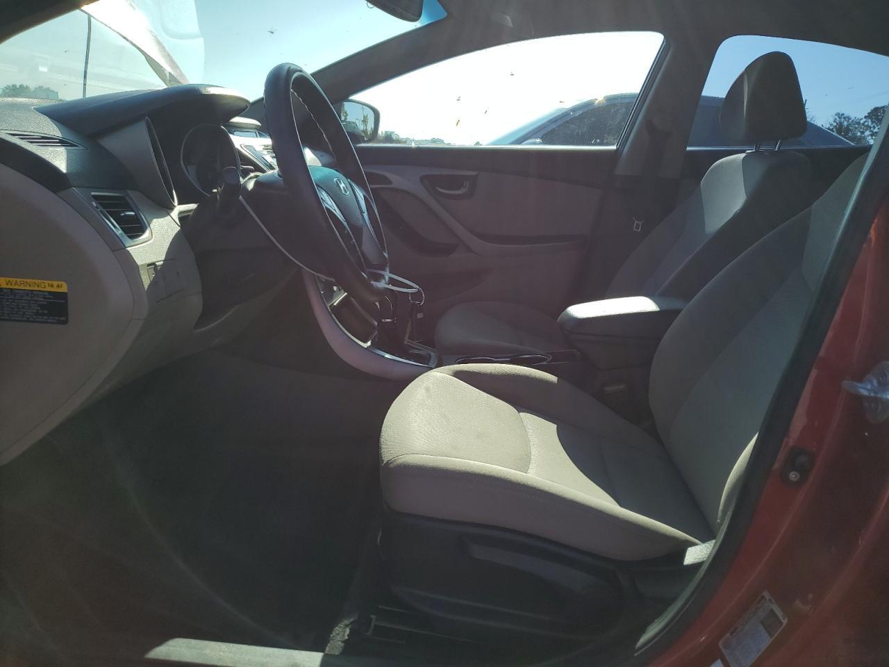 2015 Hyundai Elantra Se - Фото 7