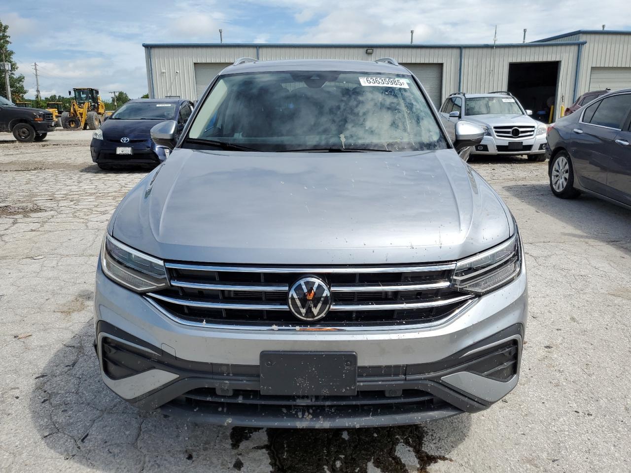 2024 Volkswagen Tiguan Se - Image 5
