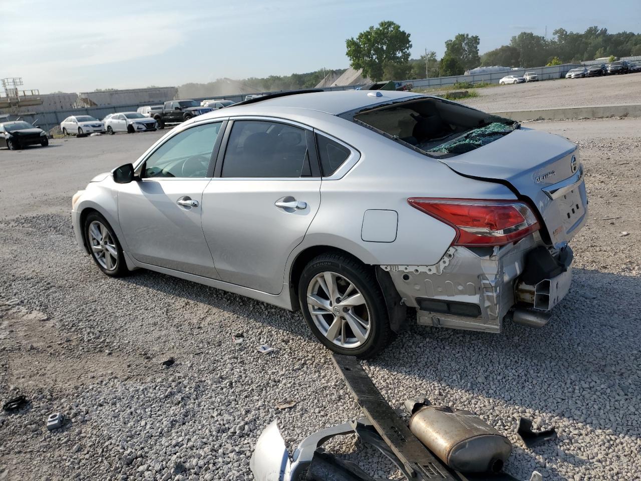 2013 Niss Altima - Фото 2