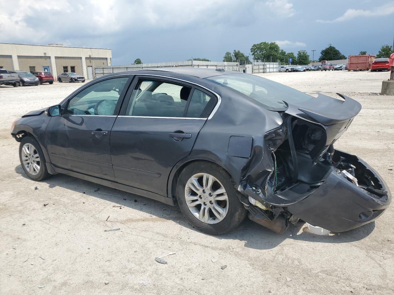 2010 Niss Altima 2.5 - Фото 2