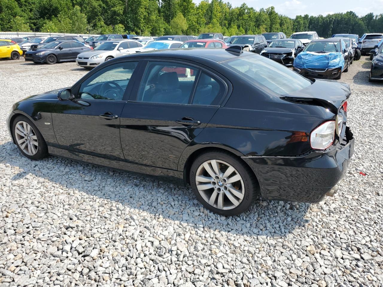 2006 BMW 325 I - Image 2