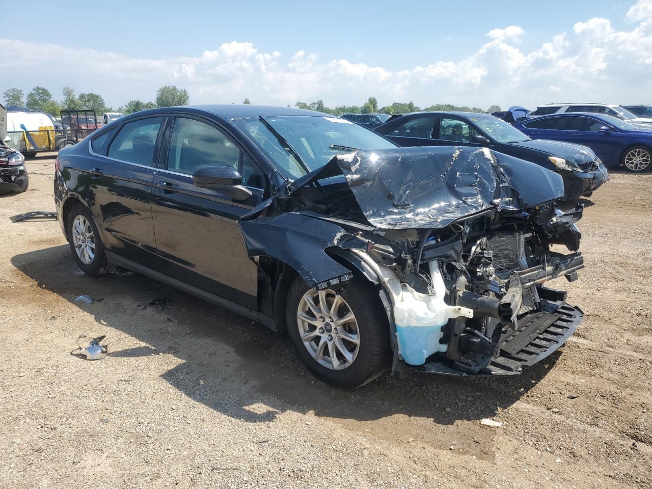 2016 Ford Fusion S - Image 4