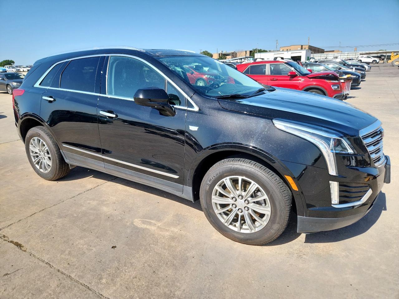 2017 Cadillac Xt5 Luxury - Image 4