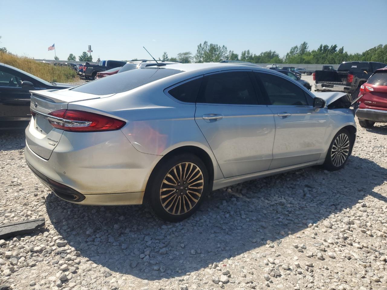 2018 Ford Fusion Titanium/Platinum - Image 3