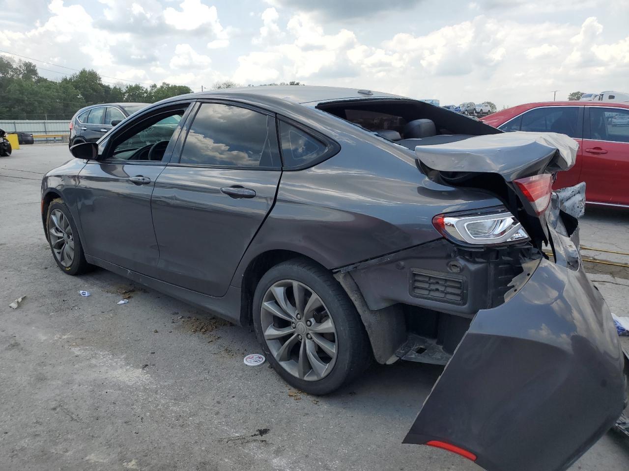 2015 Chrysler 200 S - Image 2