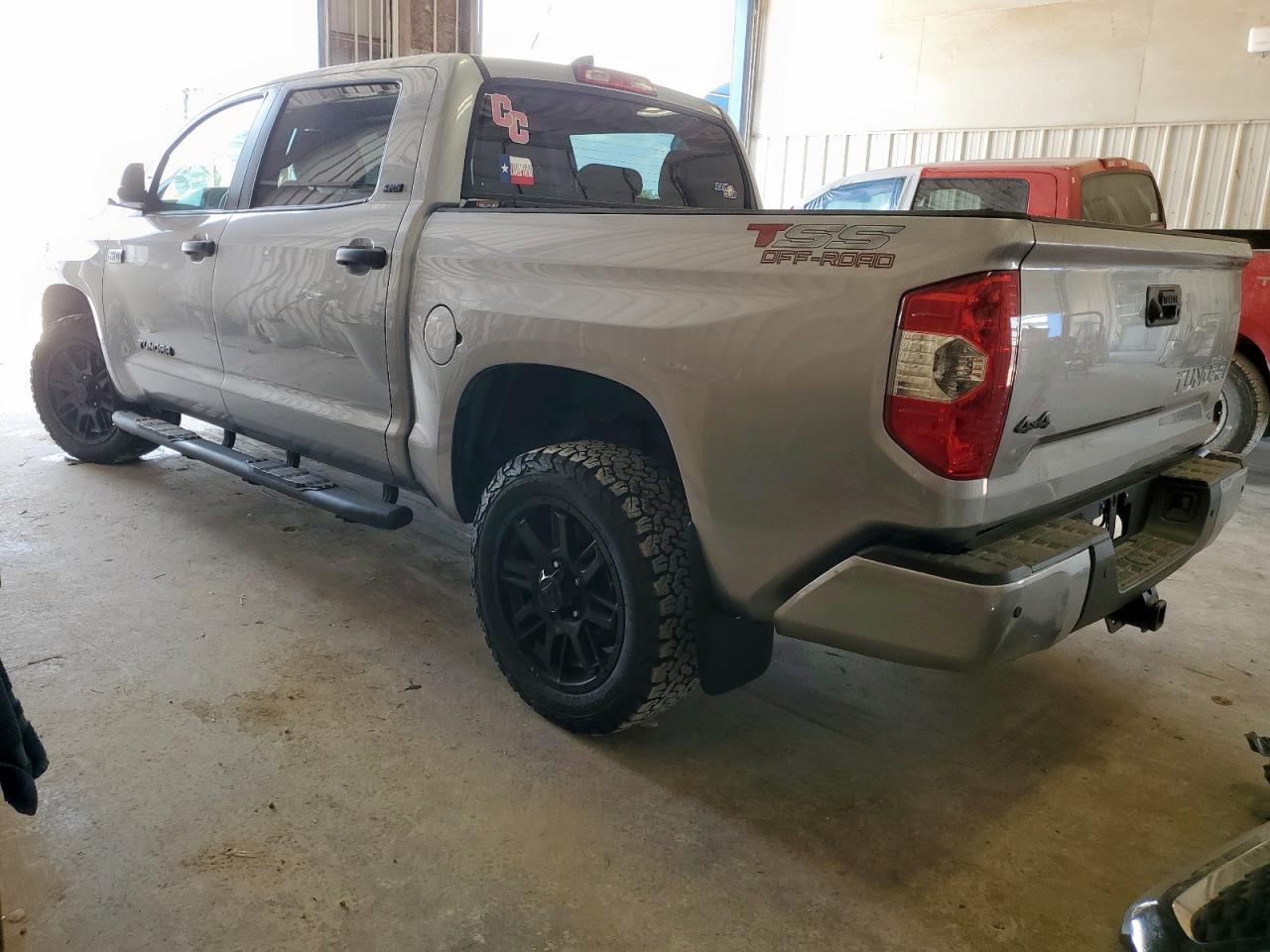 2021 Toyota Tundra Crewmax Sr5 - Фото 2