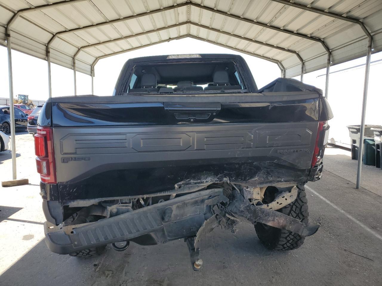 2017 Ford F150 Raptor - Image 6