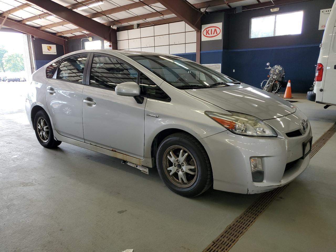 2010 Toyota Prius - Фото 4