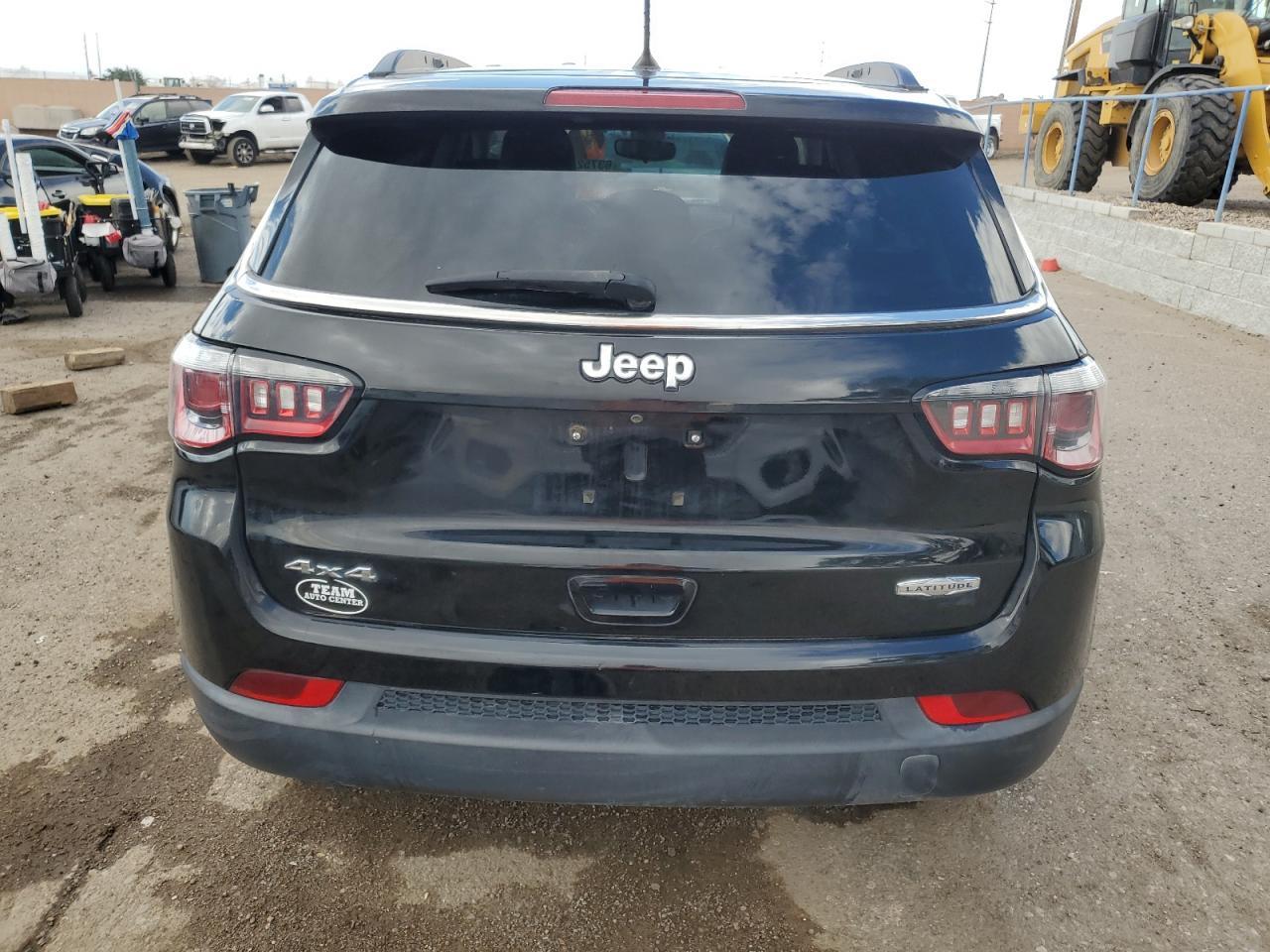 2018 Jeep Compass Latitude - Image 6