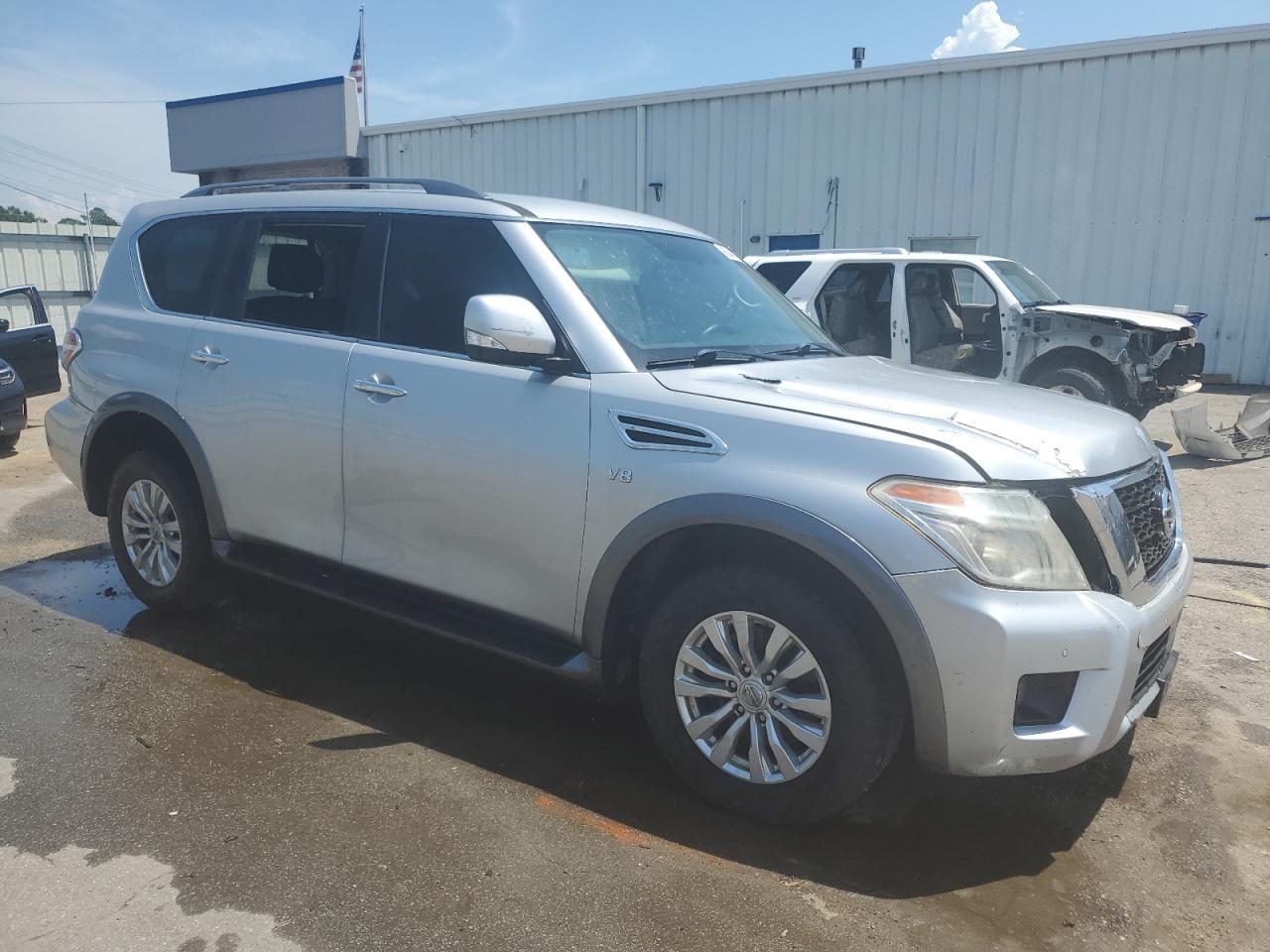2018 Nissan Armada Sv - Image 4