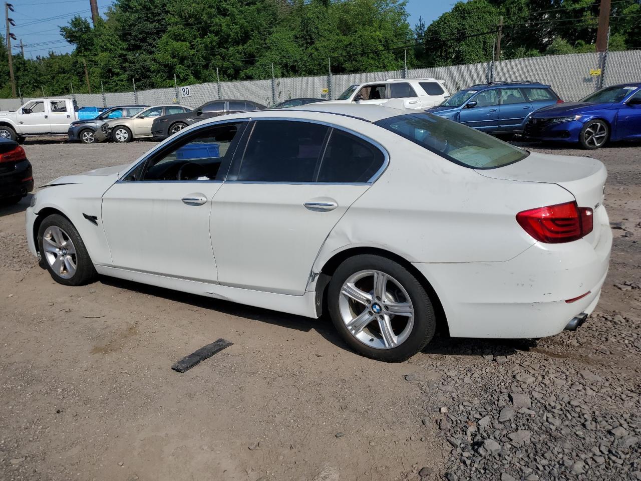 2013 BMW 528 Xi - Image 2