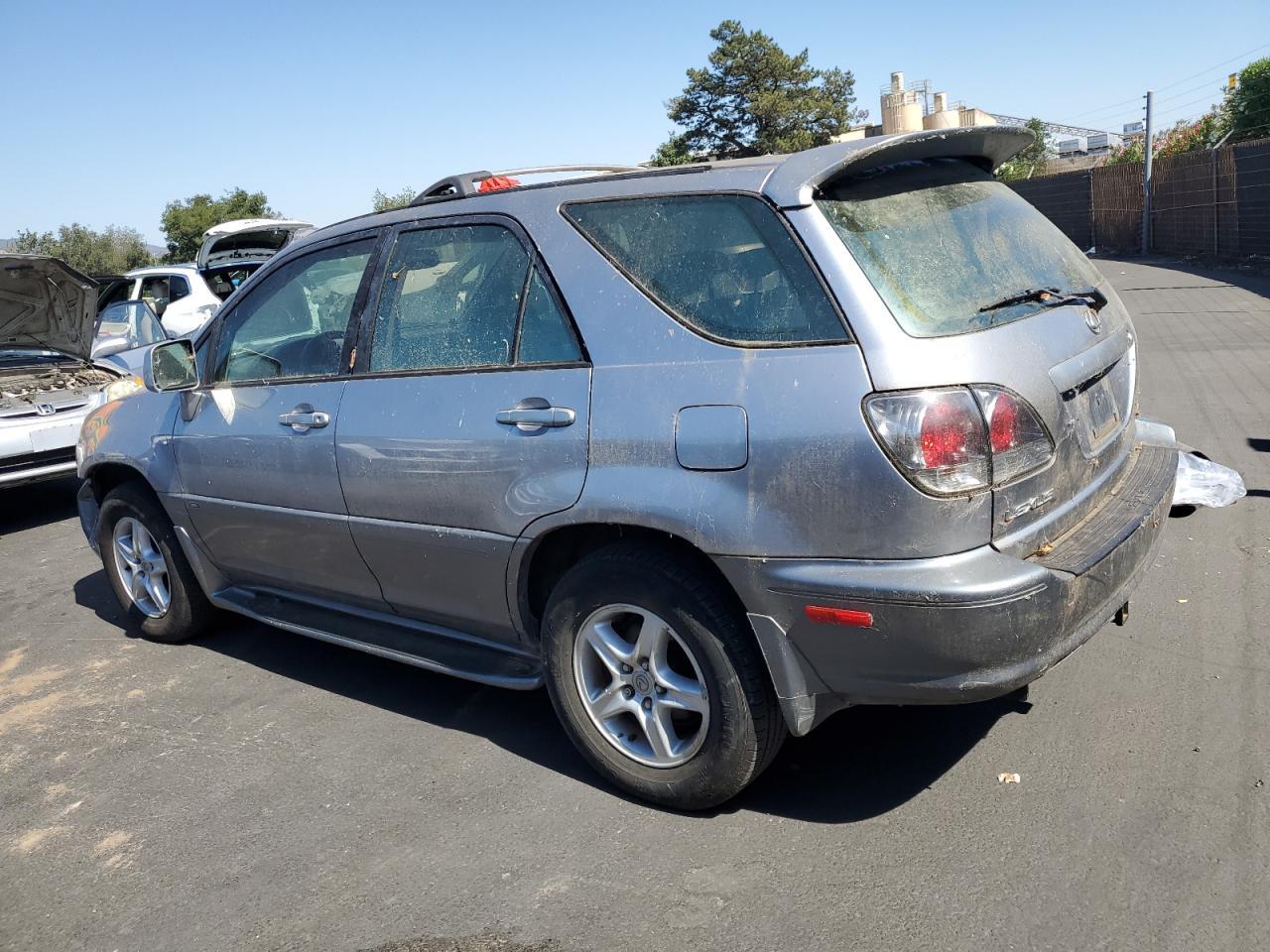 2001 Lexus Rx 300 - Image 2