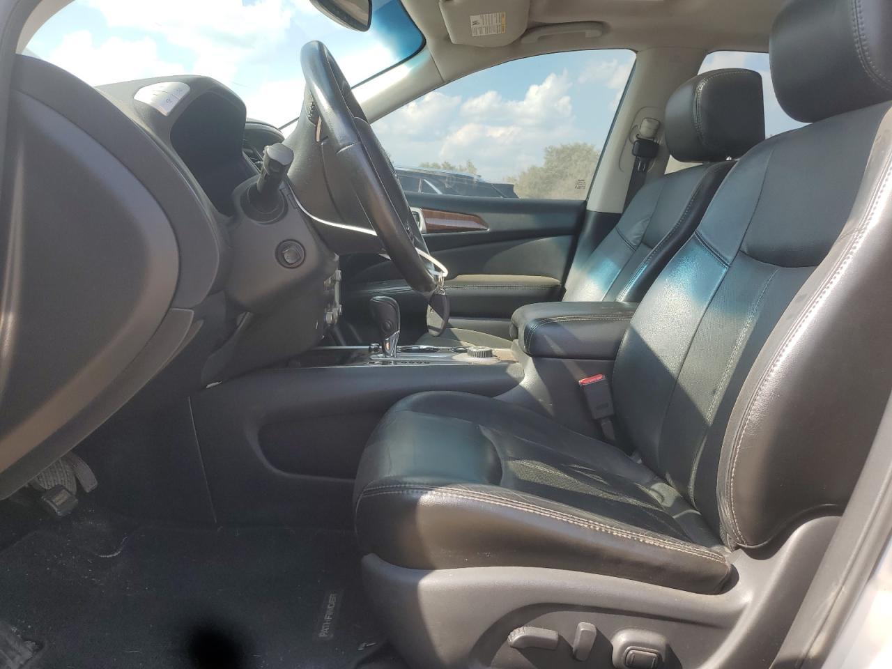 2014 Nissan Pathfinder S - Фото 7